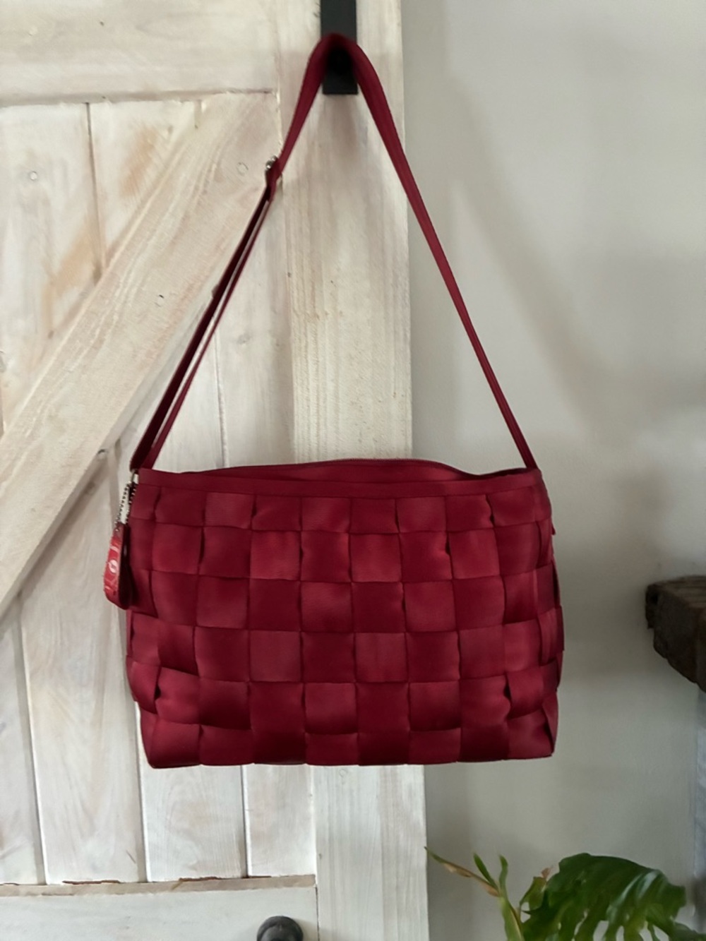Harveys Woven Shoulder Bag in Deep Red